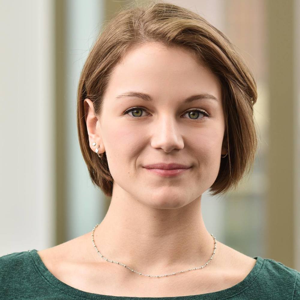 Meet your Posher, Helena